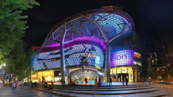 Shopping in Singapore: Orchard Road