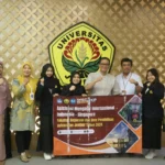 Universitas Jember Sends Students to Teach in Singapore