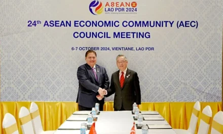 Indonesia and Singapore Strengthened Cooperation on Digital Economy at ASEAN Meeting