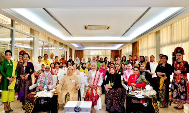Celebrating Kartini Day in Singapore
