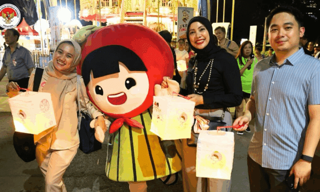 Indonesian Embassy in Singapore Took Part in Mid-Autumn Festival 2025 Launch