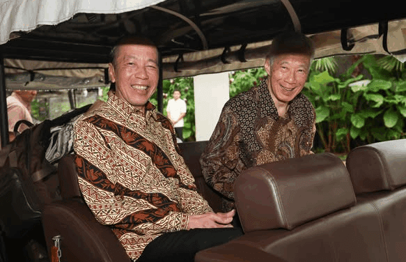 Singapore and Indonesia’s Former Leaders Reaffirm Warm Ties During Breakfast Meeting