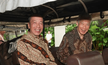 Singapore and Indonesia’s Former Leaders Reaffirm Warm Ties During Breakfast Meeting