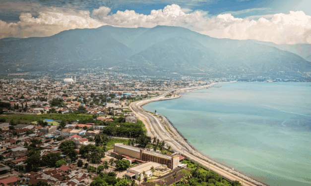 An Afternoon in Palu: Discovering the City Where Mountains Frame the Sea