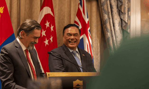 Indonesian Ambassador Attends Diplomatic Farewell Reception in Singapore